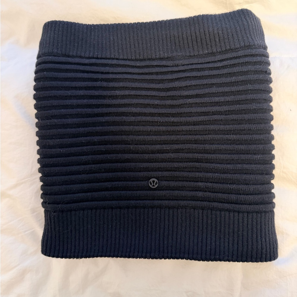 Lululemon neck gaiter